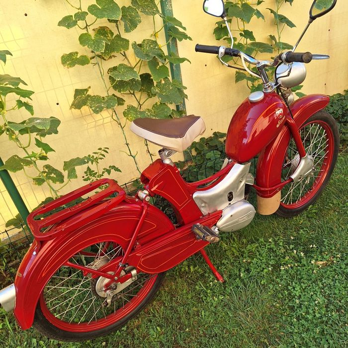 Vand simsonetă 48cm3 fara acte