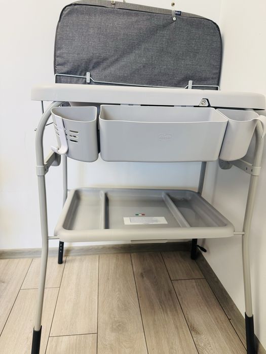 Cădiță cu masă de înfășat Chicco Graphite Melange 0 luni+
