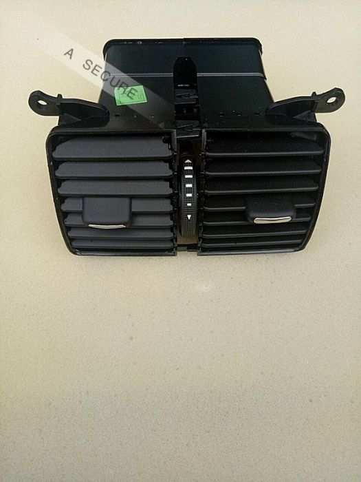 Grila ventilatie aer conditionat din cotiera VW Passat B6 CC 2005-2014