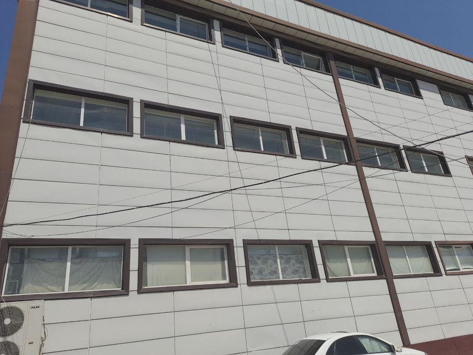 Nurafshon shahar Tuytepa 3 600 m2 daromad keltirayotgan bino sotiladi