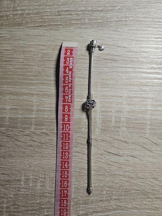 Vând brățară Pandora 16 cm cu pandantiv