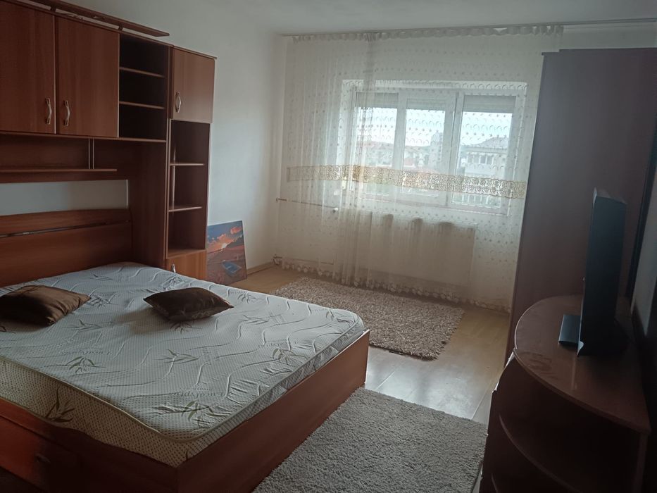 PF dau in chirie ap 3 camere nufarul