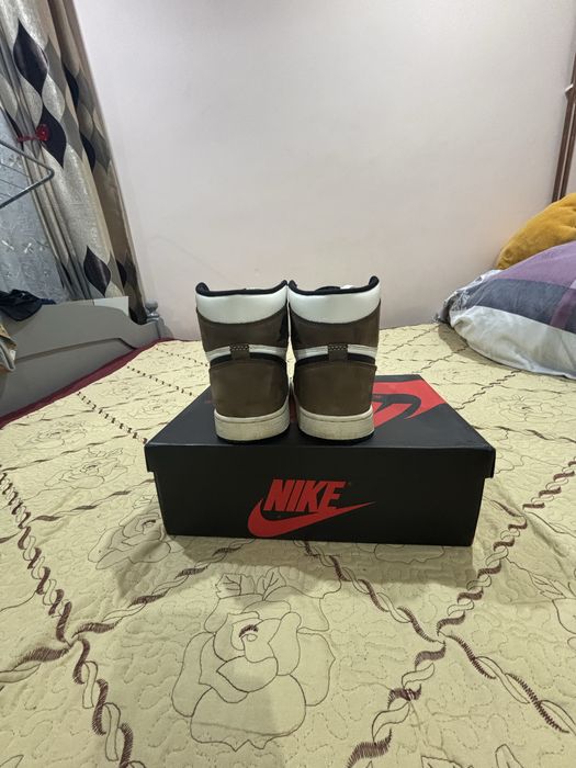 Jordan 1 Retro High (Dark Mocha)