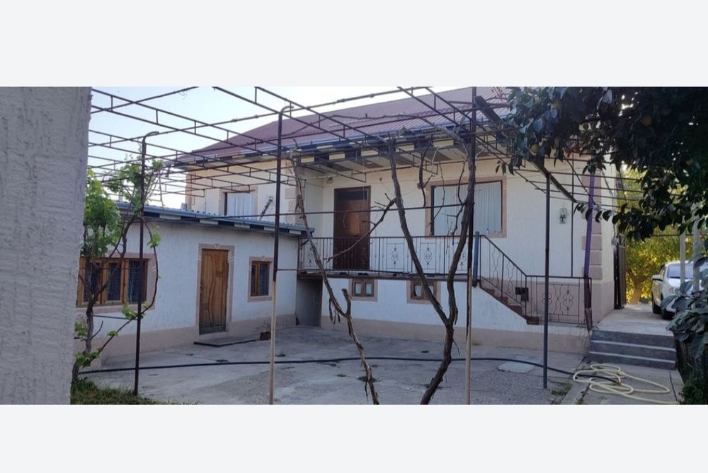 Уй сотилади Юкори Чирчик