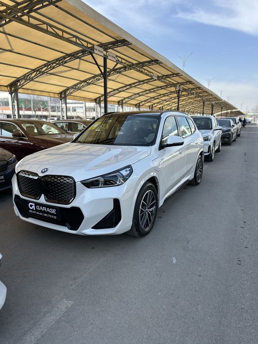 Bmw ix1 25l 2026 restyle night