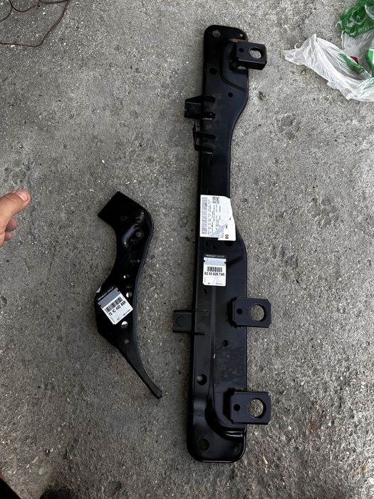 Suport radiatoare renault kadjar.cod:625302974.r.