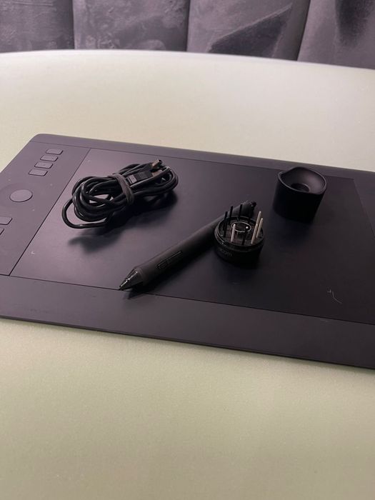 Графический планшет Wacom Intuos Pro M