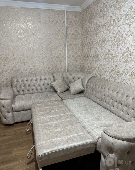 Продается уголок для зала