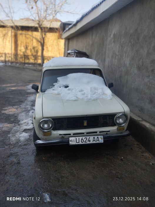 Vaz 2101 orta xolatda gaz metan  gazi bor