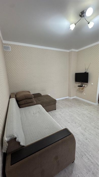 Продам 2 к. кв в мкр. Алтын Орда