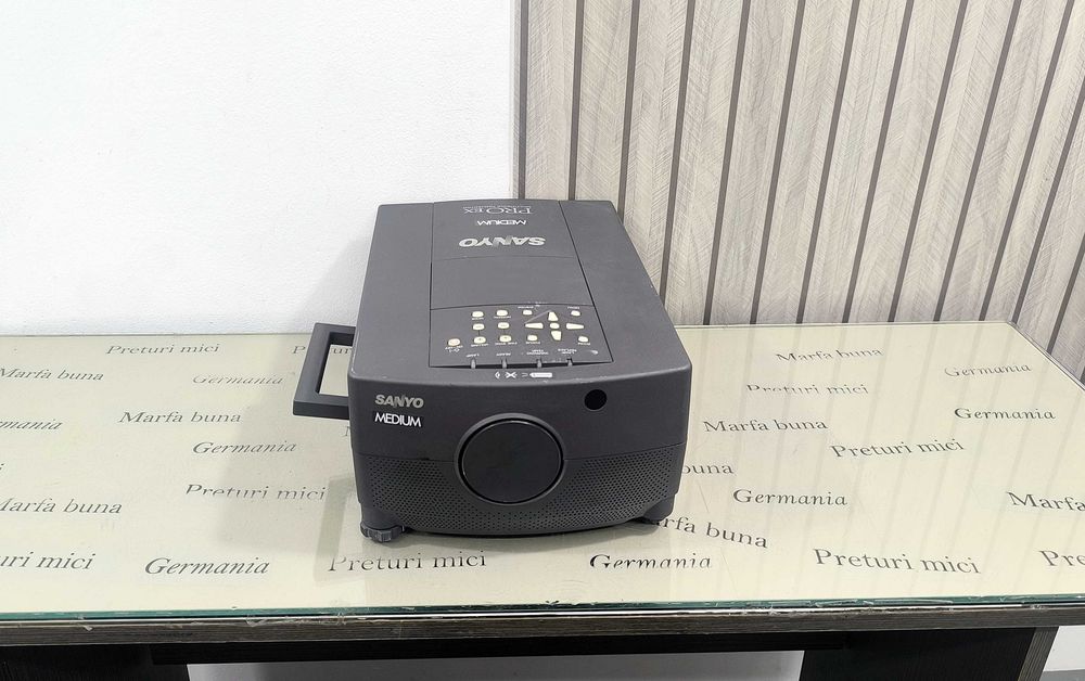 Proiector Profesional Sanyo Medium ProEX, Functional
