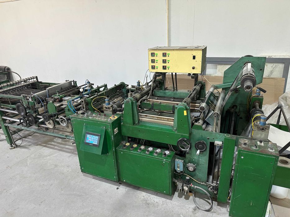 Автомат за конфекция на пликове с тристранен шев със серво мотор