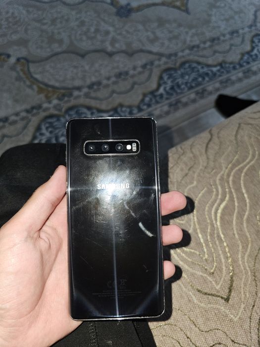 Samsung s10+ 128/8