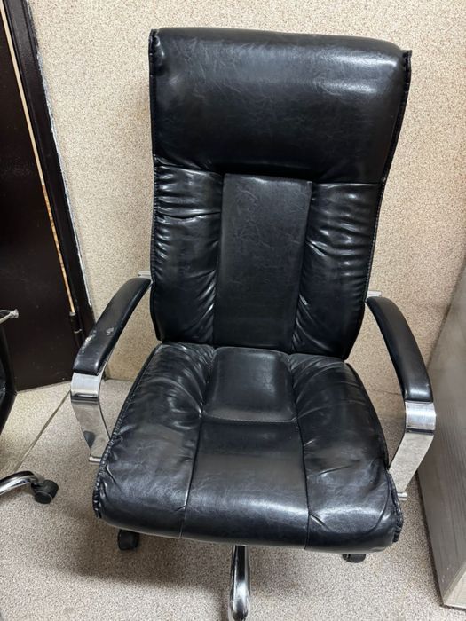 Офисная мебель б/у