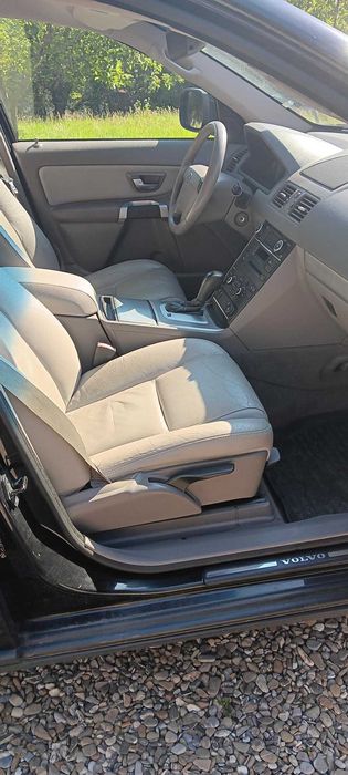 Super Volvo XC 90