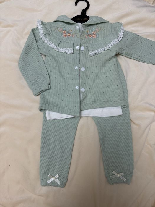 Детский одежда.