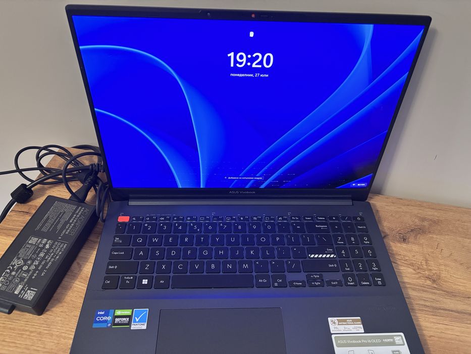 ASUS Vivobook 16”  Pro 3K OLED
