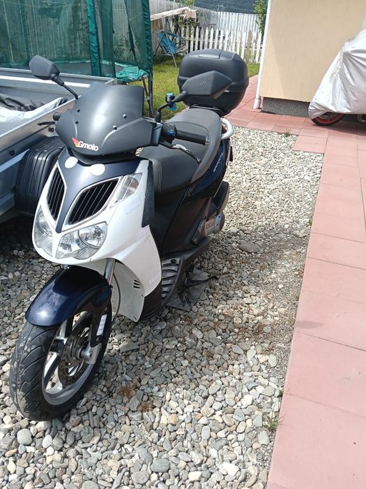 Scuter Aprilia Sportcity 200