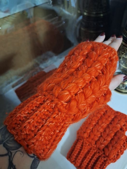 Тёплые новые митинки.