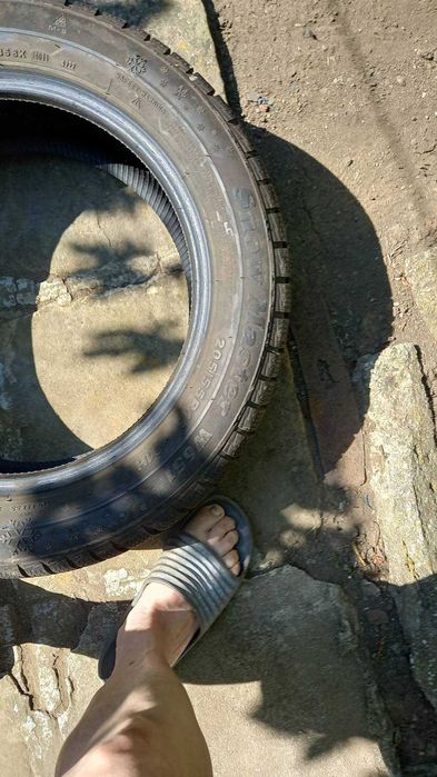 Продавам джанти и гуми.