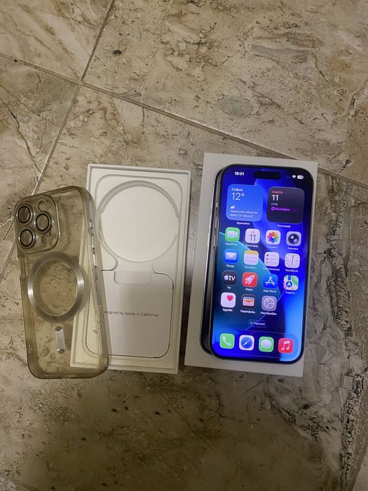 Iphone 15 pro бял