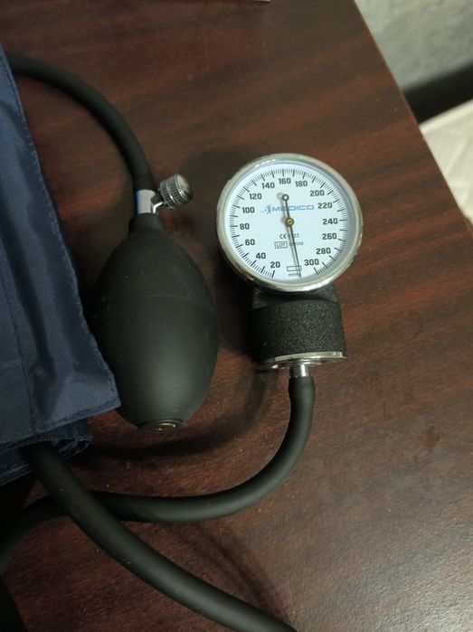 Тонометр  Medico