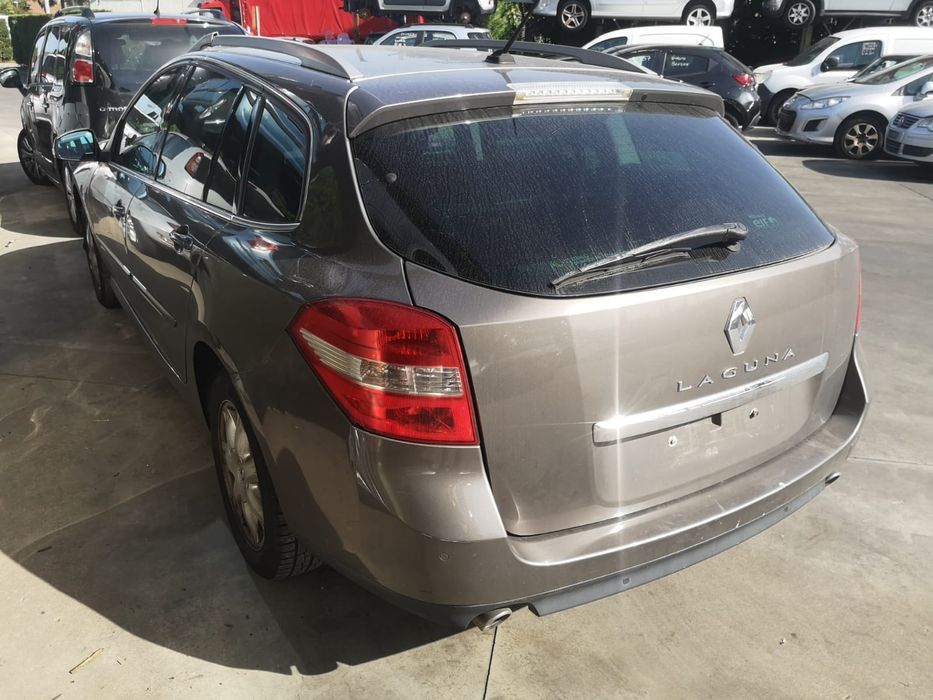 Haion renault laguna 3 an 2010
