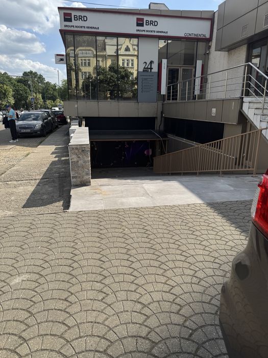 Spatiu comercial
