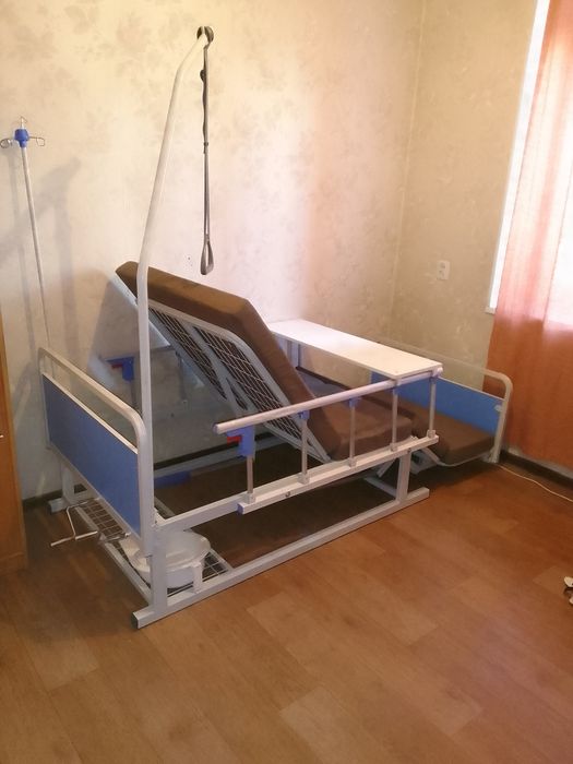 Продам инвалидную кровать