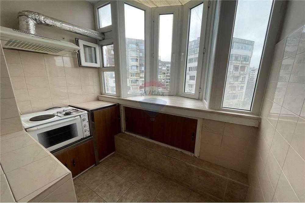 Дава се под наем Тристаен апартамент в Варна, Завод Дружба - 115 кв.м за 612 € - Снимка #4