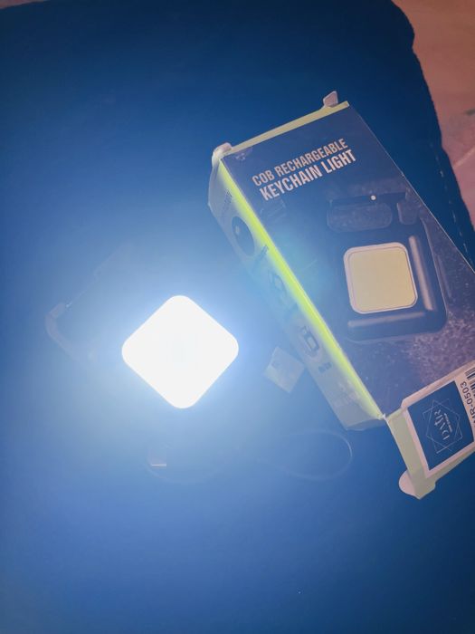 Осветителна лампа с клипс/държач. За раница, ключ и други.