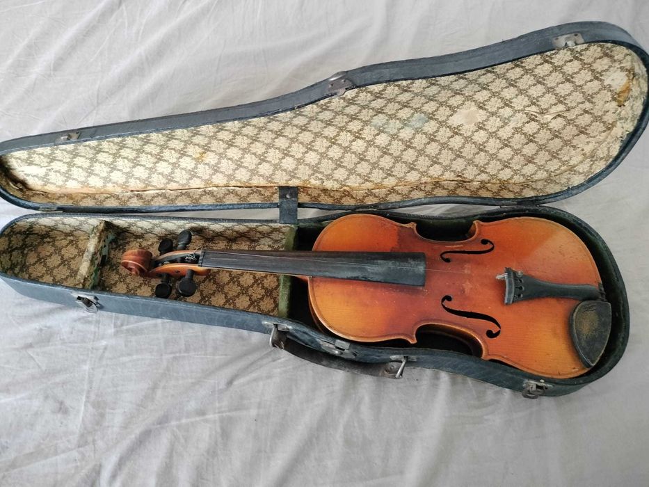 Vand vioara copie veche Stradivarius