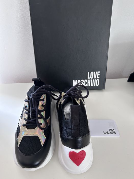 Love Moschino  originali 100%