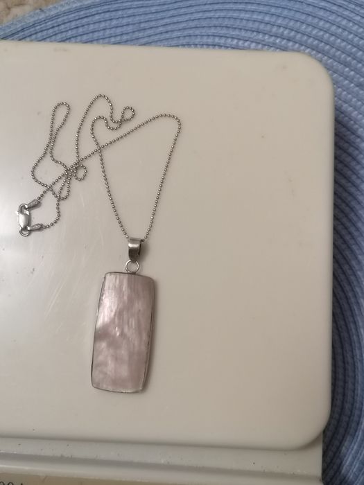 Сребърен синджир с висулка Абалон-седеф.