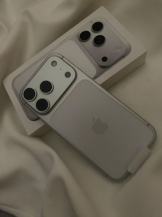 Продаётся айфон 17 про 512 гб