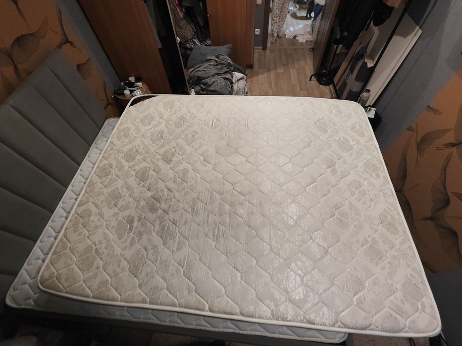 Матрас 160х200 продам