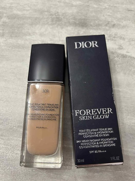 Фон дьо тен Dior