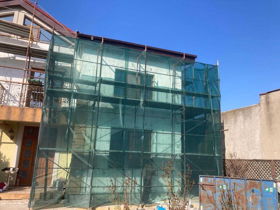 Echipă construcții și amenajări fațade
