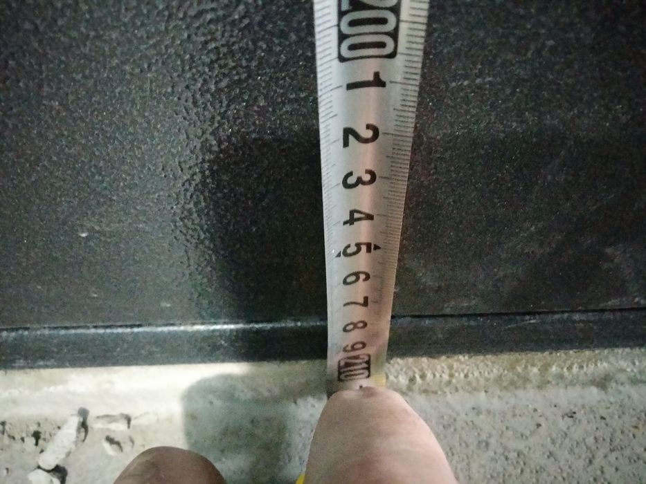 Продается входная дверь