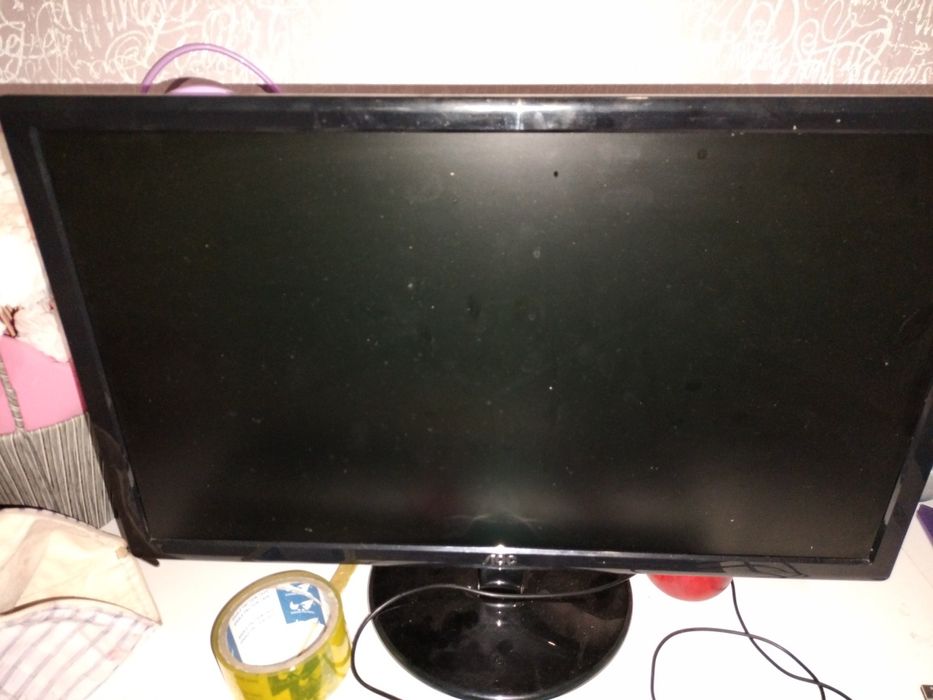 Продаются мониторы