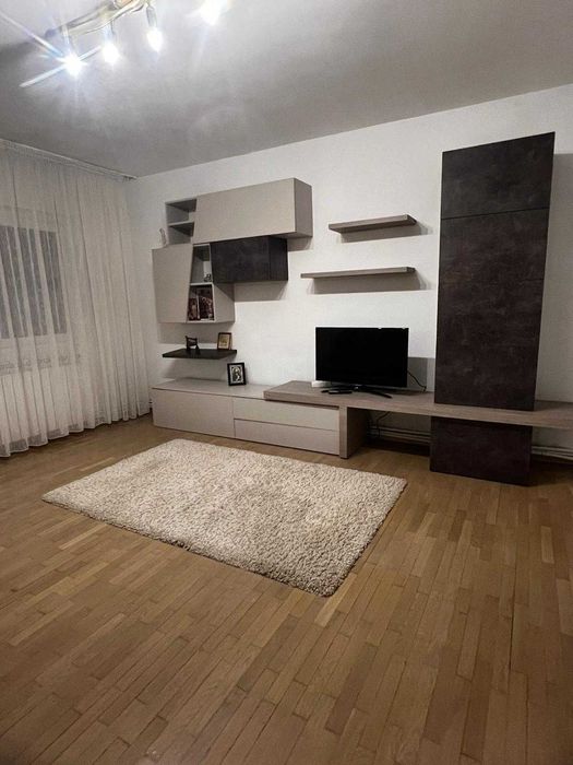 Inchiriez apartament 4 camere – 102 mp – 7 min metrou Păcii – 670 €