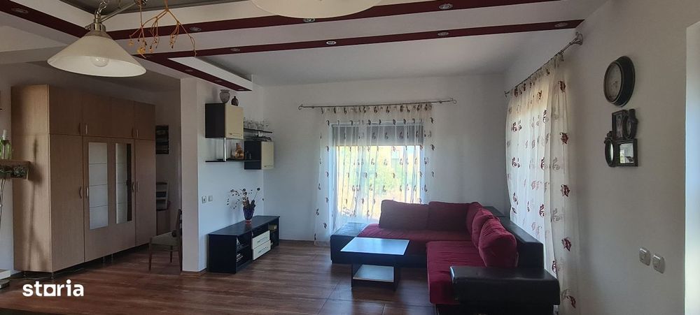 Proprietate cu 2 case 7 km Craiova in Ghercesti