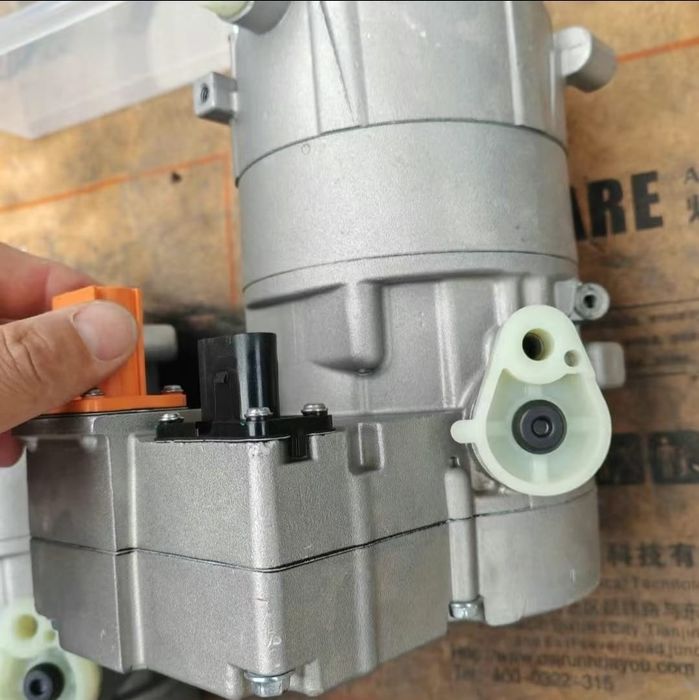 Компрессор кондиционера на Hongqi eqm5