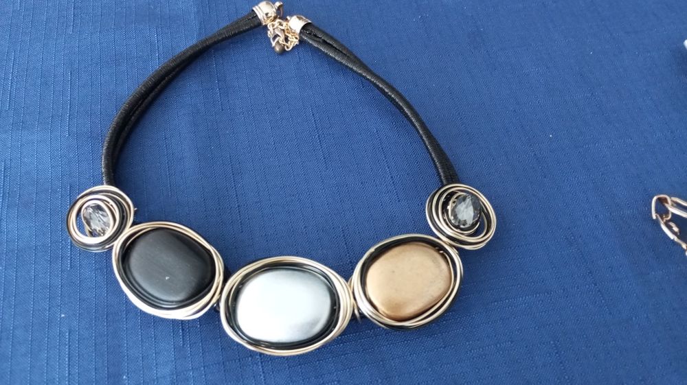 Бижута за всеки по нещо, за различни поводи