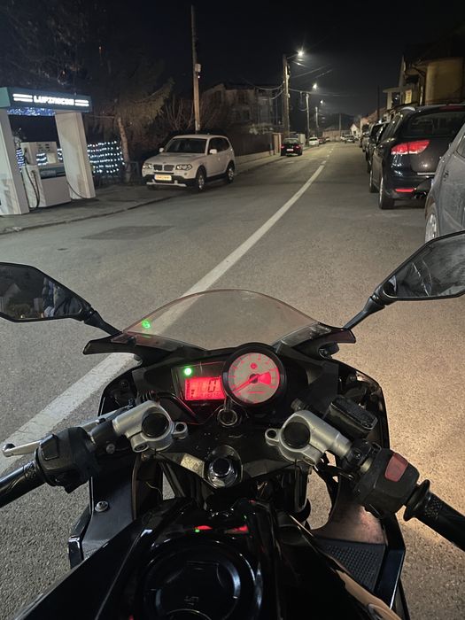 Vand yamaha yzf r125 2010