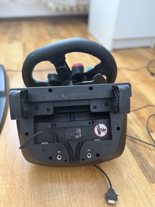 Volan Logitech G29 Driving Force+Pedale+Schimbator-PS5/PS4/PC