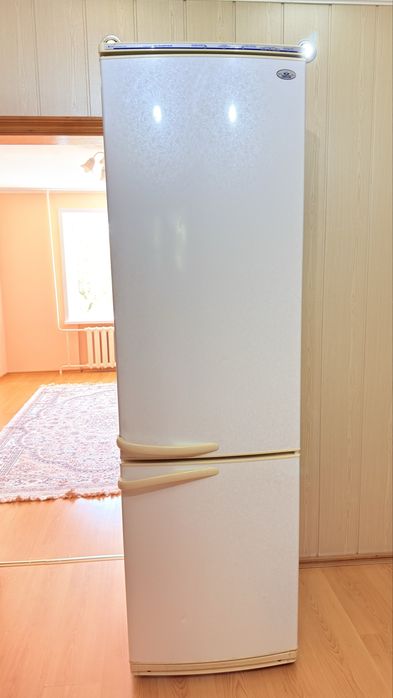 Продам холодильник Атлант