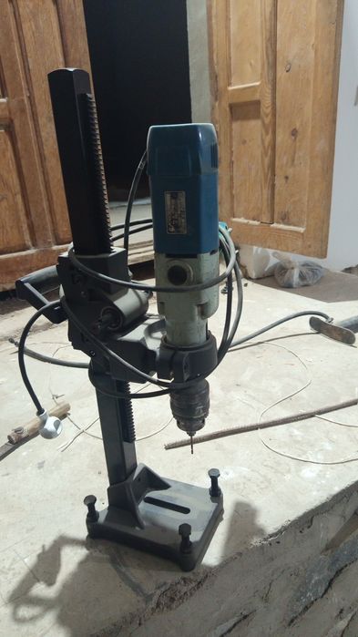 стойка сверльная