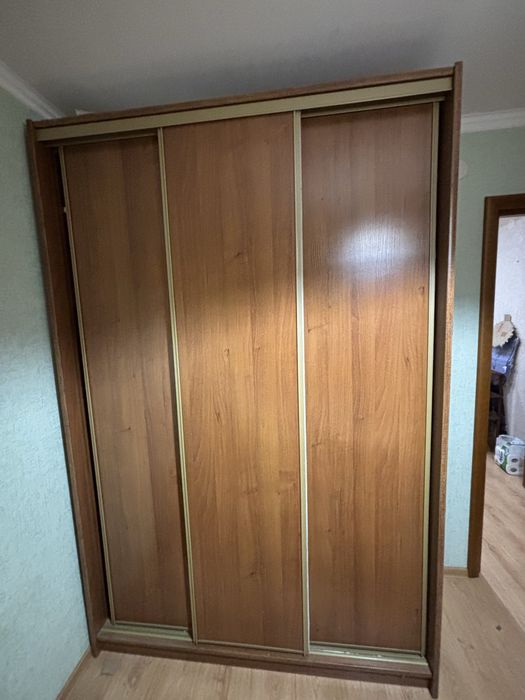 Большые шкафы (три)