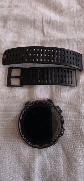 Suunto vertical Garmin instinct 2 solar